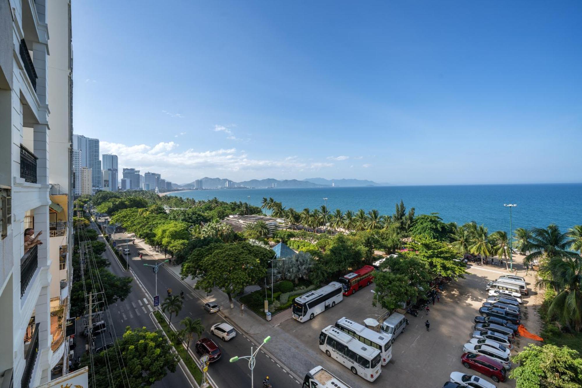 Khach San Nami Nha Trang Hotel Luaran gambar